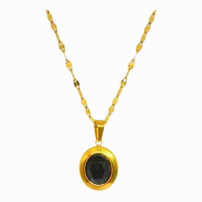 Oval black necklace